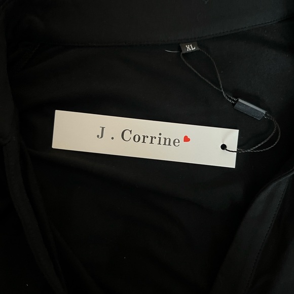 NWT J. Corrine Black Collared T-shirt - Picture 3 of 5